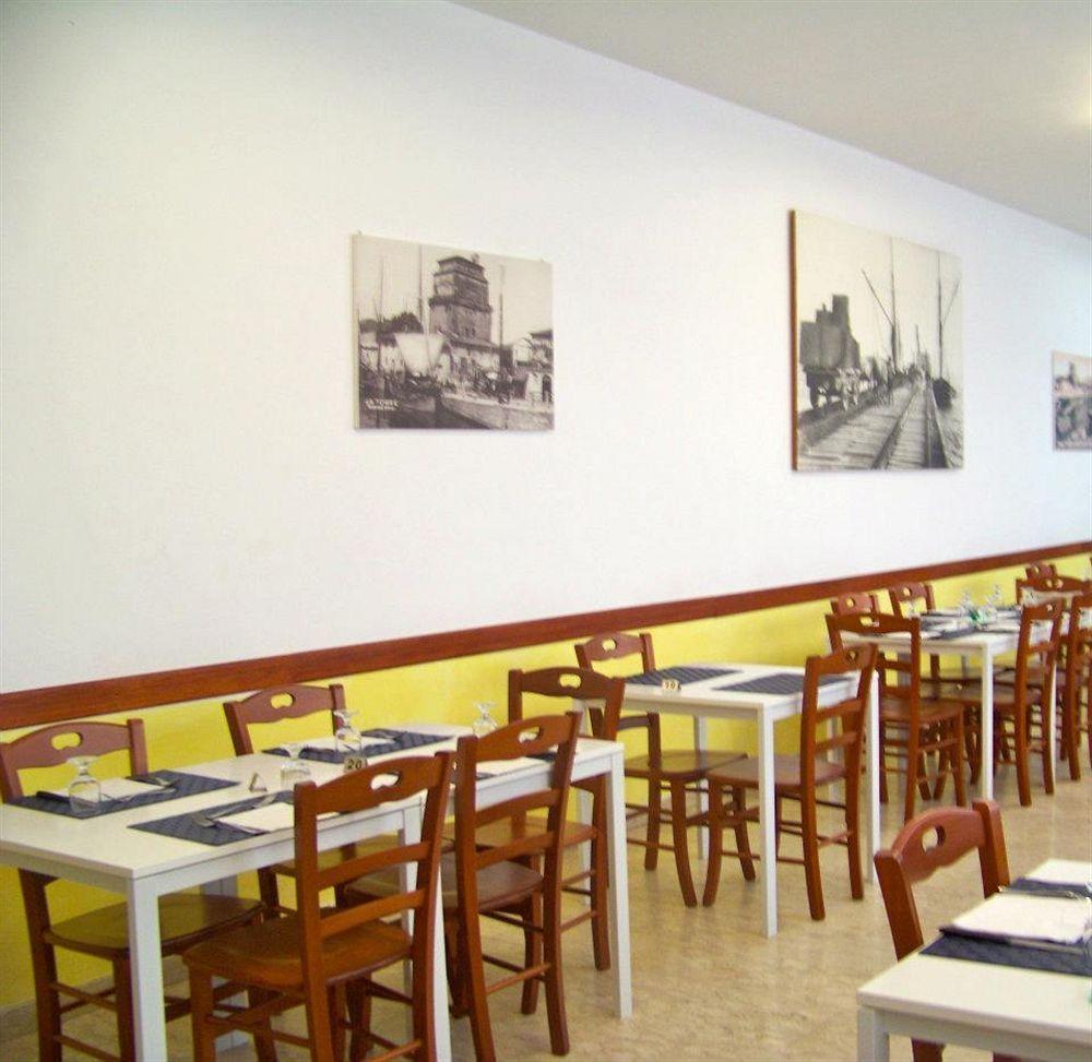 Hotel Derna Viareggio Bagian luar foto
